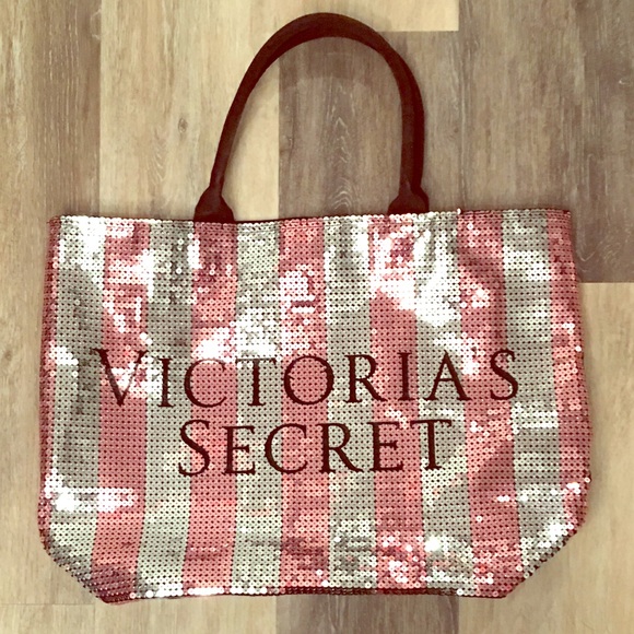 Victoria's Secret Handbags - NWOT Victoria’s Secret Sequin Bag
